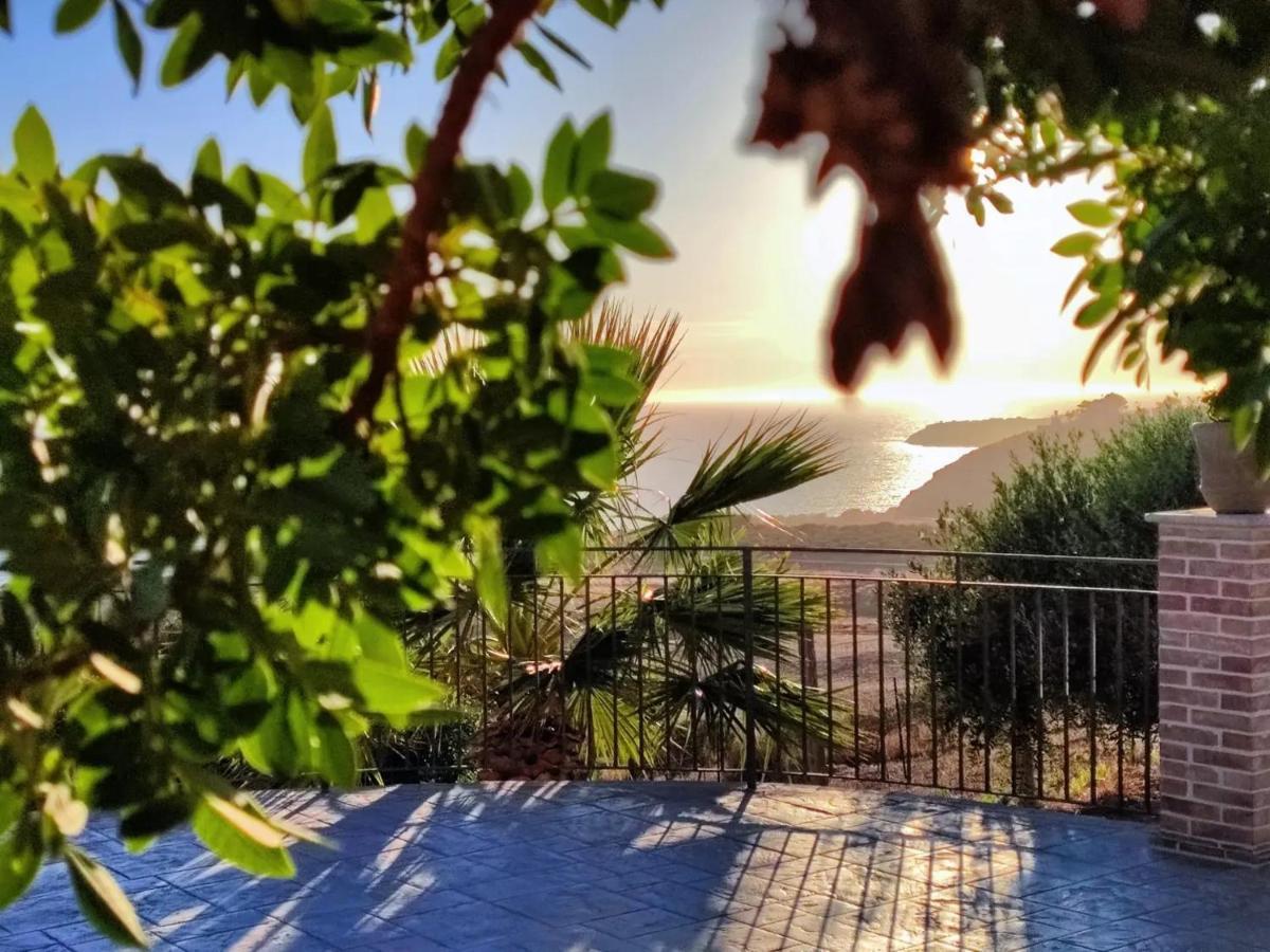 Il Casale Di Bovo Marina Villa Montallegro Exterior foto